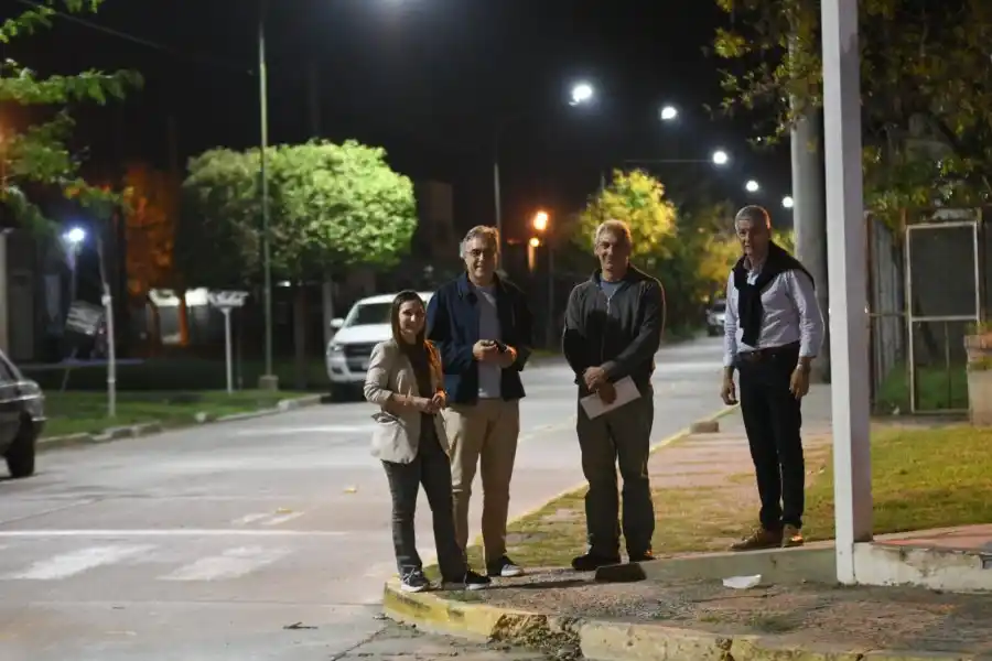 Luis Castellano recorrió el barrio 17 de Octubre