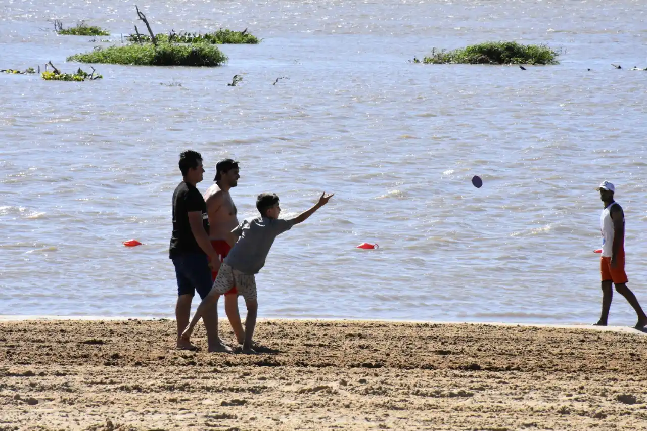 Comenzó la temporada de verano en Piedras Blancas