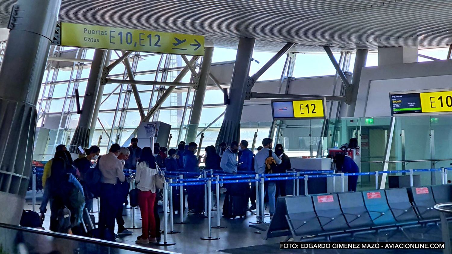 Tráfico de pasajeros en el aeropuerto de Santiago creció 11,9% durante octubre