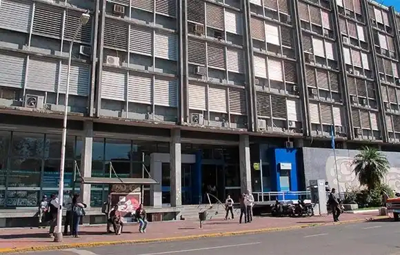 El CGE suspenderá las polémicas resoluciones sobre competencia de títulos