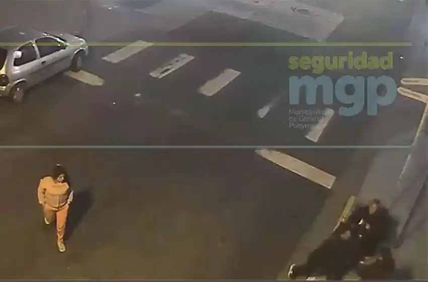 Pasajeros de un colectivo detuvieron a un ladrón que escapaba con una cartera