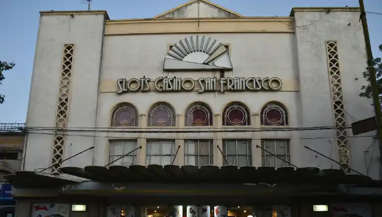 Lotería de Córdoba adjudicó casinos y slots y puso fin al monopolio en el sector