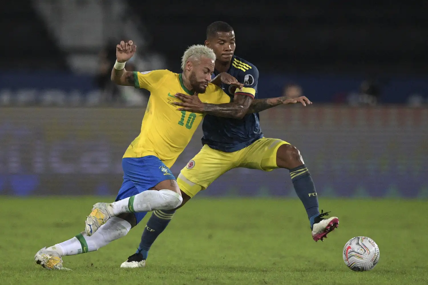 Neymar lidera la ilusión brasileña.