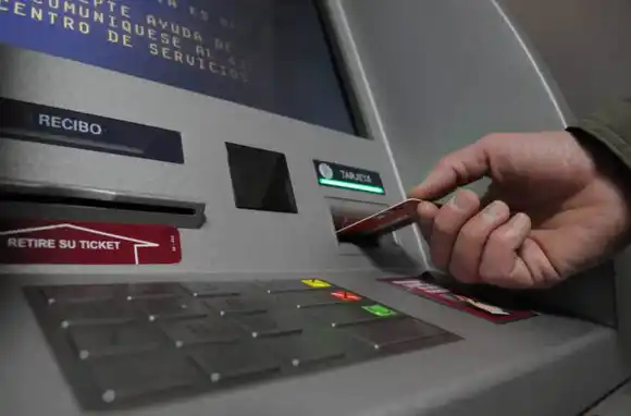 En mayo aumentan las comisiones de las operaciones bancarias