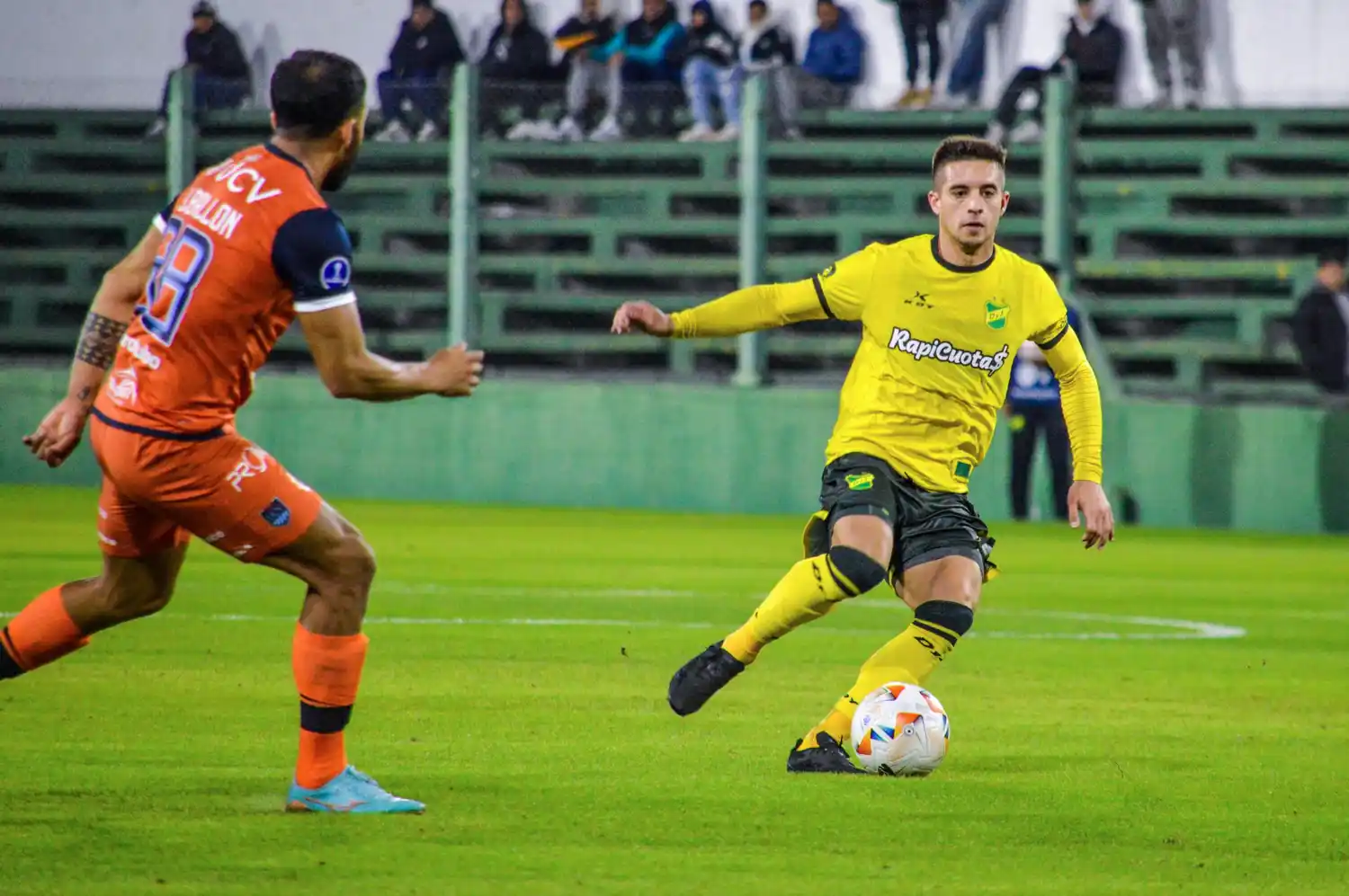 Defensa y Justicia cerró con una derrota de local