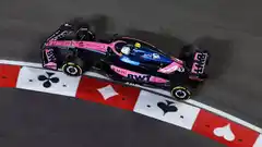 Colapinto mejoró en la segunda práctica, pero una bandera roja frenó su avance