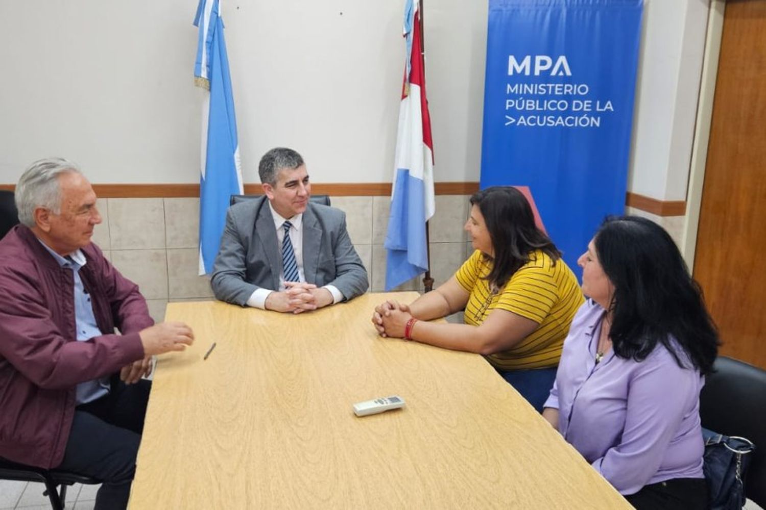 Siguen las reuniones del fiscal regional y presidentes comunales: este martes fue con la responsable de Josefina