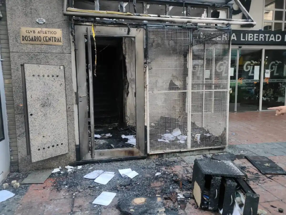 Atentado contra la sede de Rosario Central