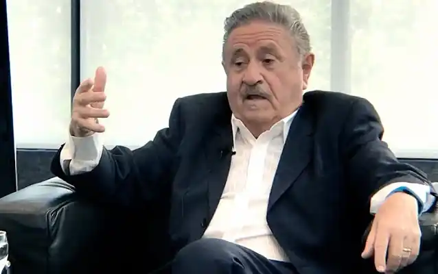 En plana crisis, aparece Duhalde: "Así no se puede seguir"