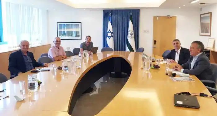Urribarri y el ministro de  Agricultura de Israel, definieron áreas de interés para trabajar con la Argentina