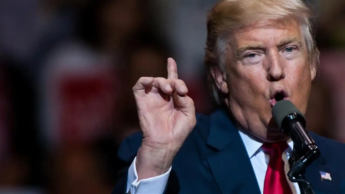 Trump cerraría el Gobierno, si no le financian el muro