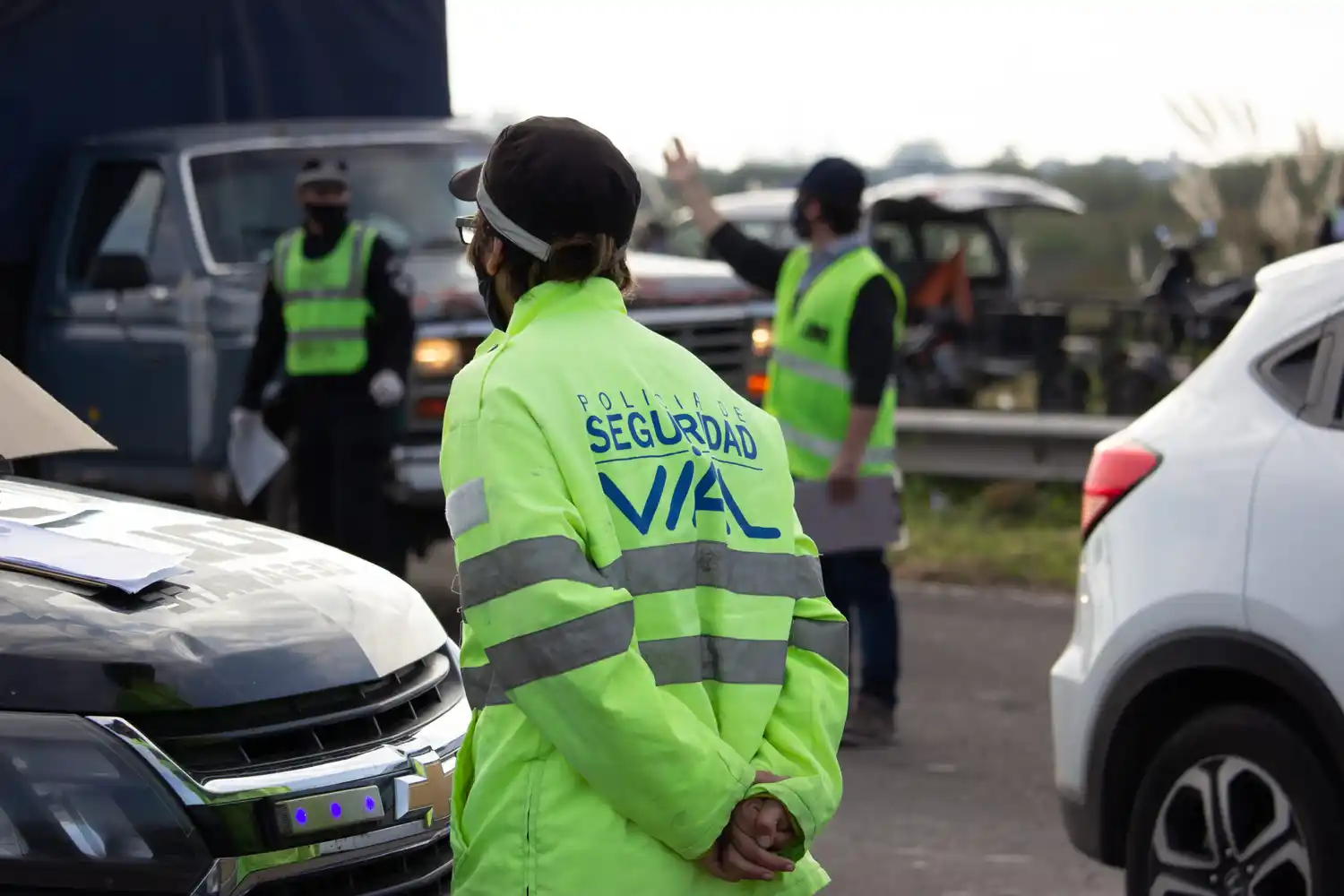 Exitoso megaoperativo de ordenamiento vehicular en el ingreso a la ciudad de Santa Fe