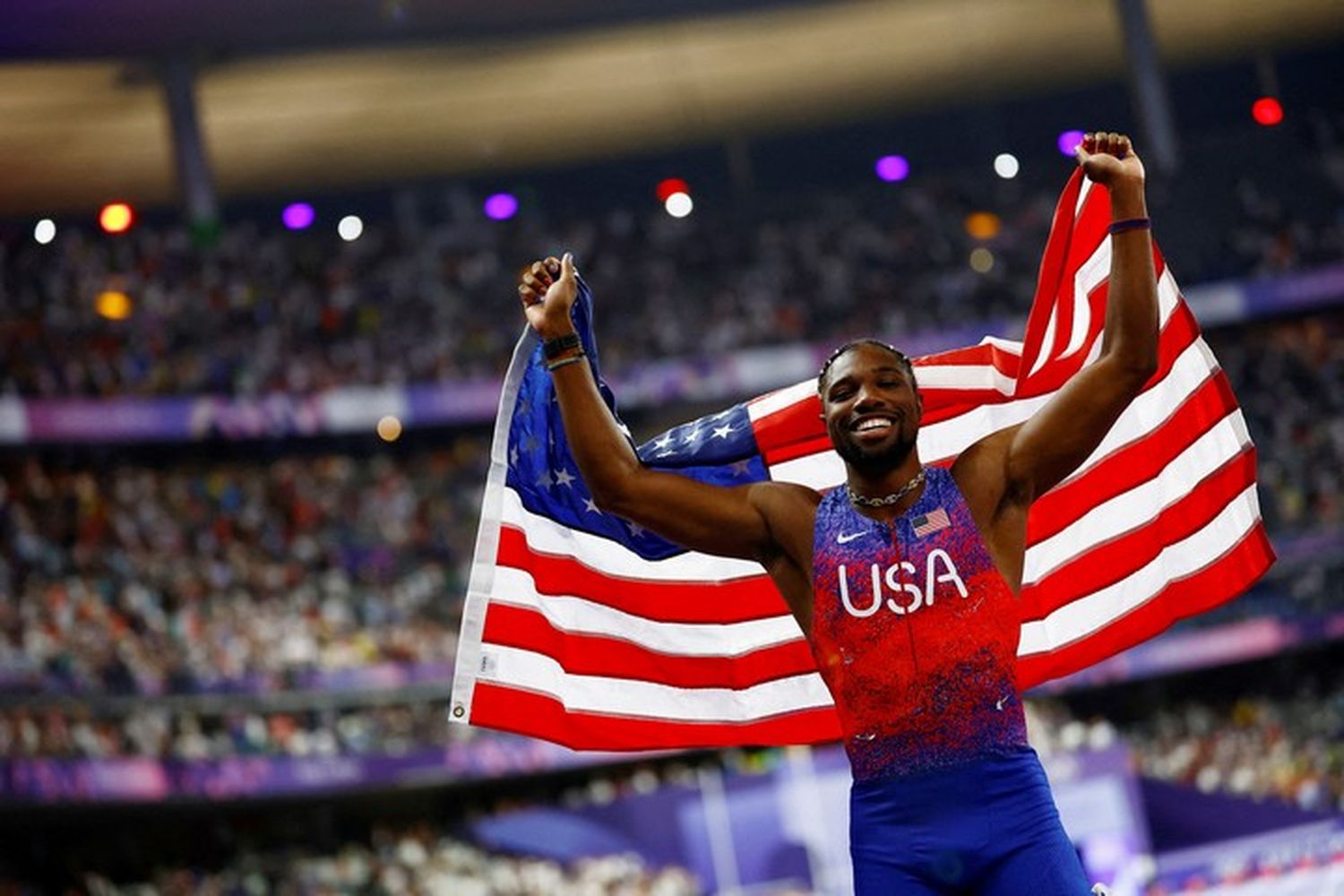 Por cinco milésimas, Noah Lyles se quedó con los 100 metros llanos