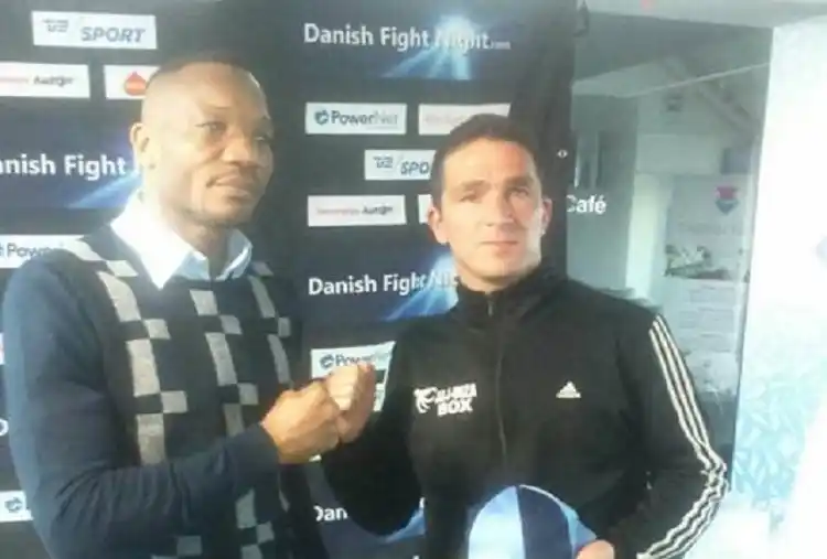 "El Siru" Acosta perdió por puntos ante el congoleño Lolenga Mock