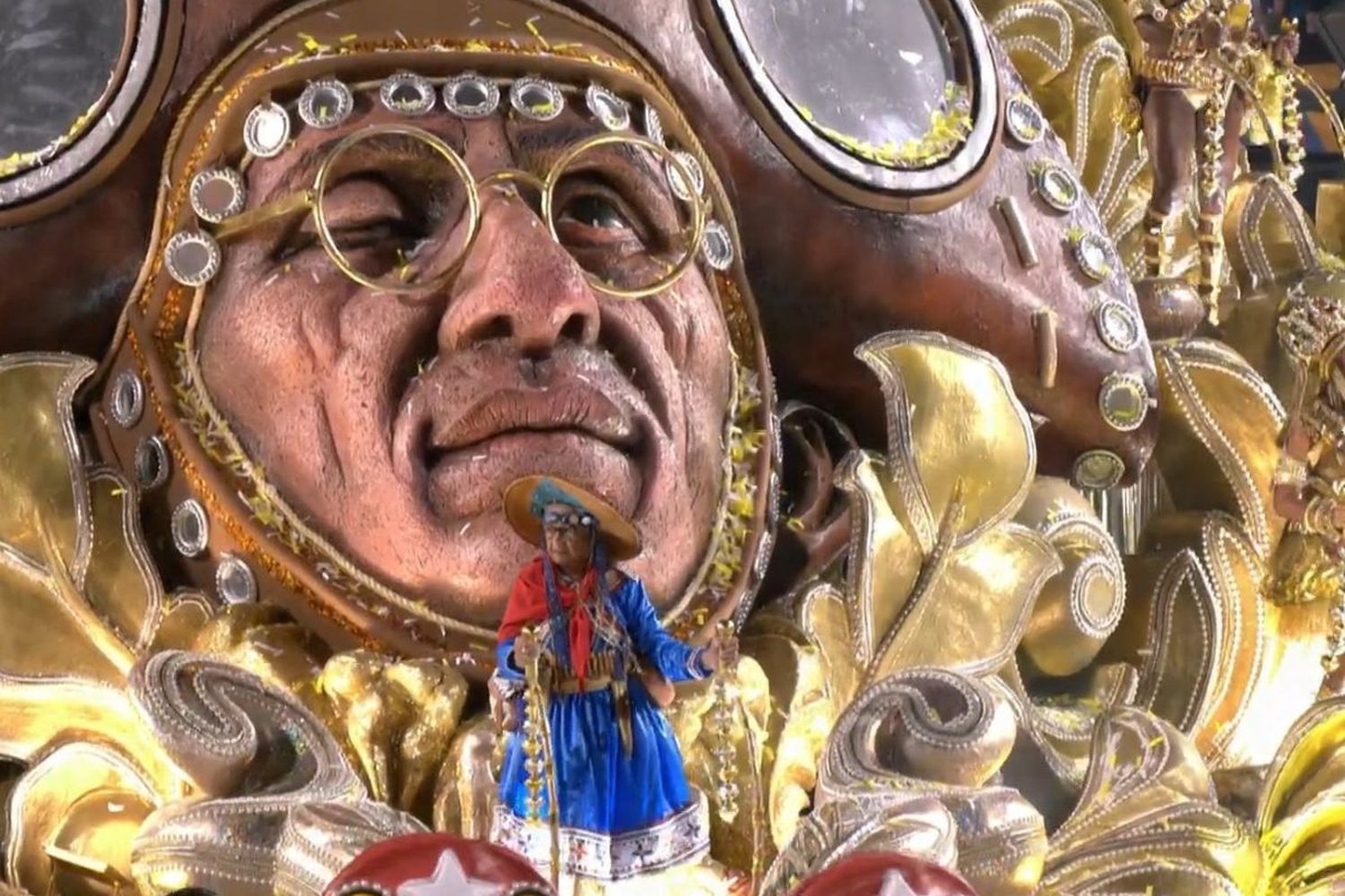 EL POLÉMICO Y OSCURO desfile premiado en los carnavales de Río en Brasil