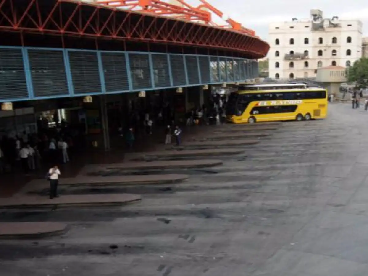 Transporte interurbano en Córdoba paralizado por reclamo de choferes