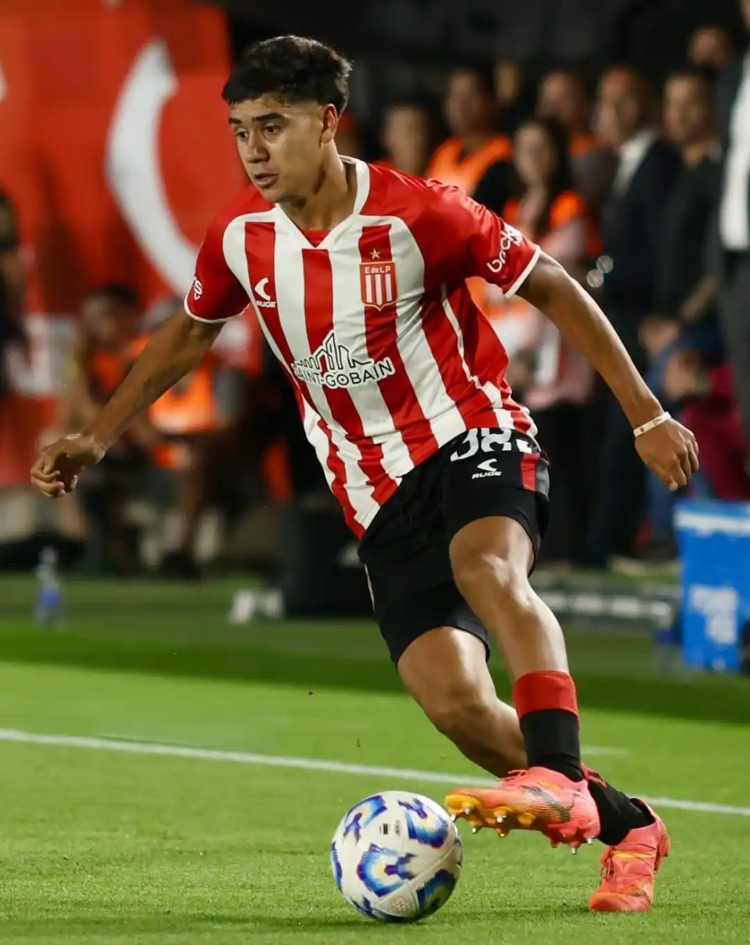 Joaquín Tobio Burgos brilla en Estudiantes pese a la derrota ante River