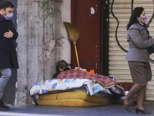 Para la UCA, la pobreza es de 36,3 por ciento y se redujo más de nueve puntos