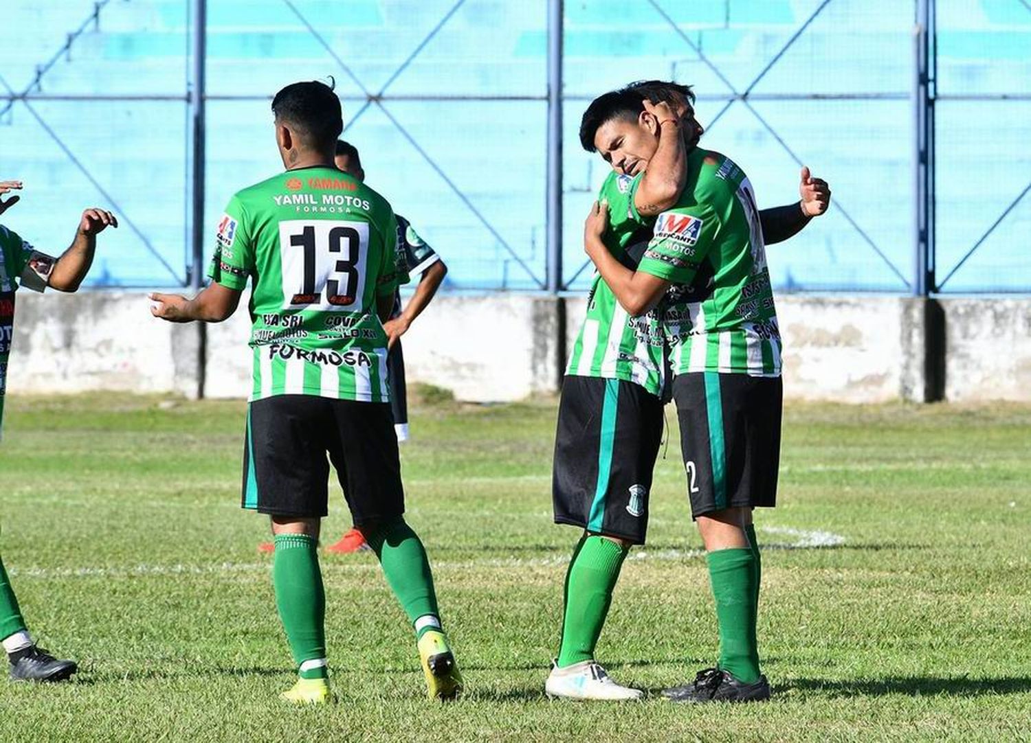 Estrada le sacó el invicto
a Defensores del Rosario