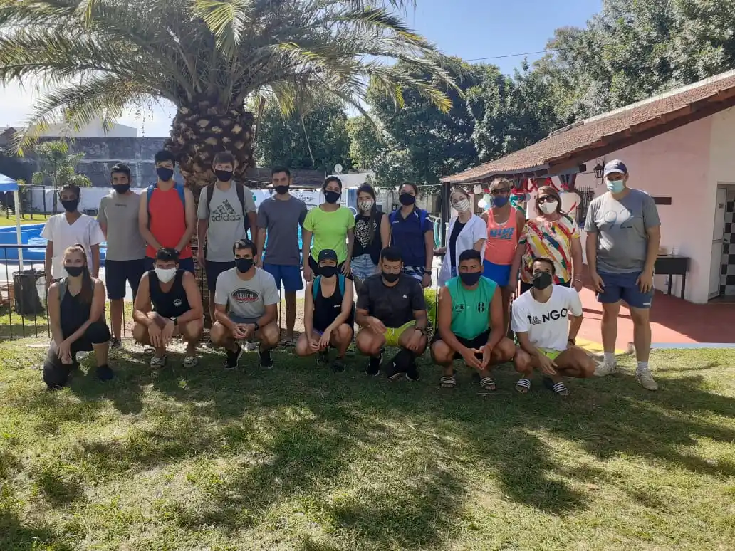 El Deportivo Nogoyá inauguró la temporada estival