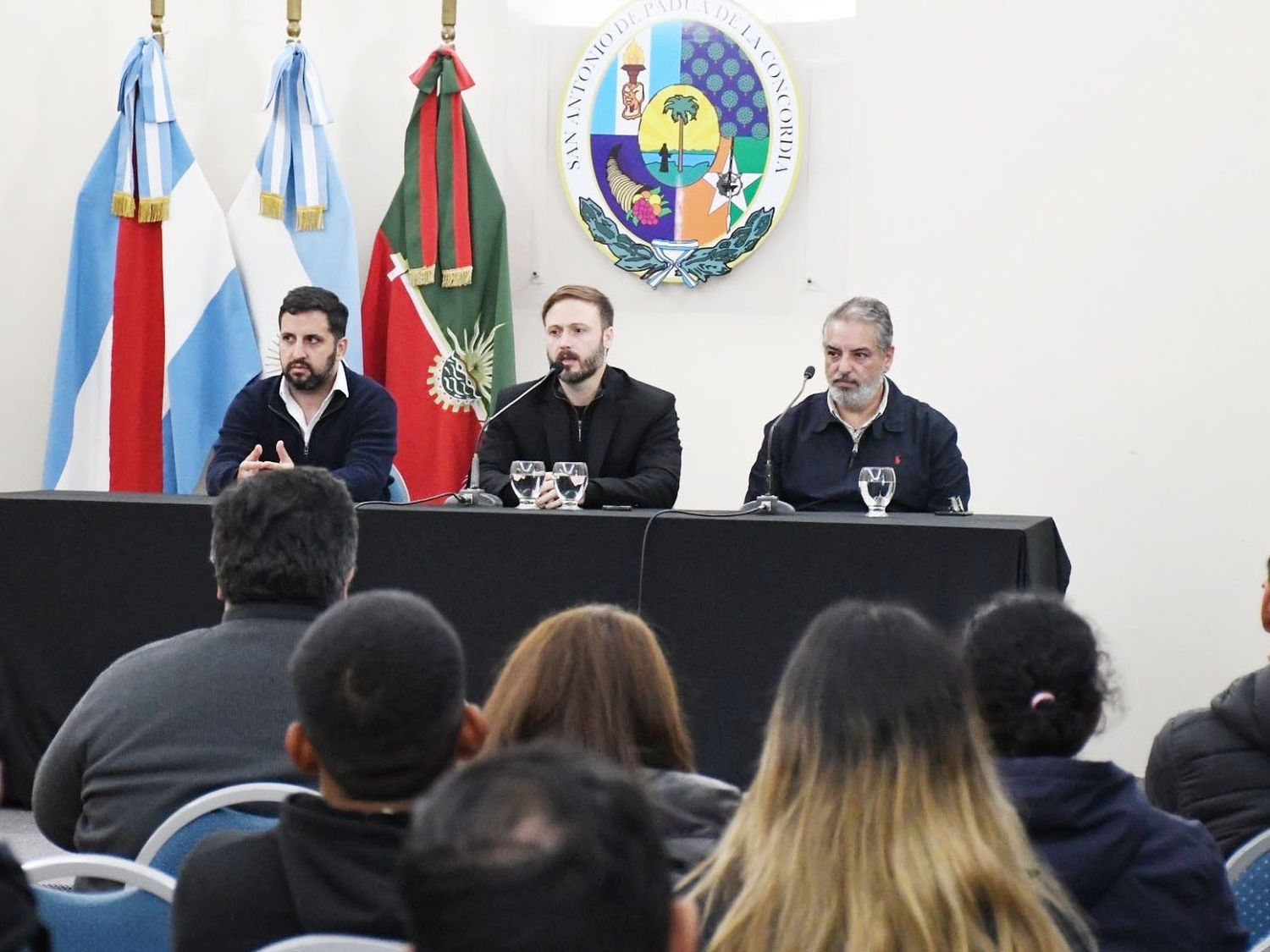 Por el Día del Vecinalista, Azcué mantuvo un encuentro con referentes barriales
