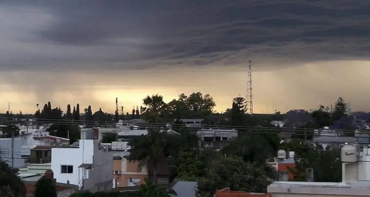 Rige alerta meteorológica por lluvias y tormentas fuertes
