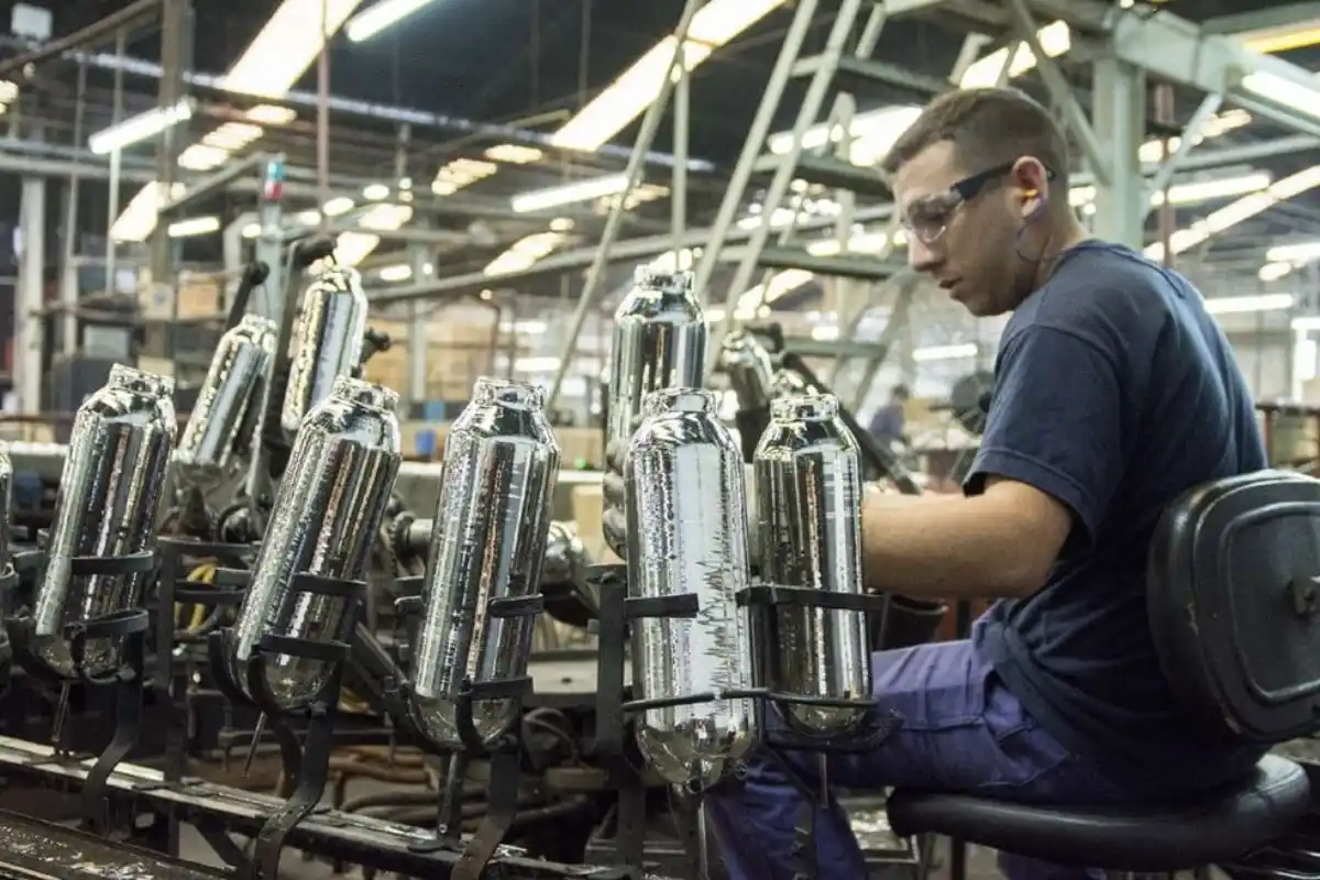 El indicador registra tres meses consecutivos de retroceso intermensual.