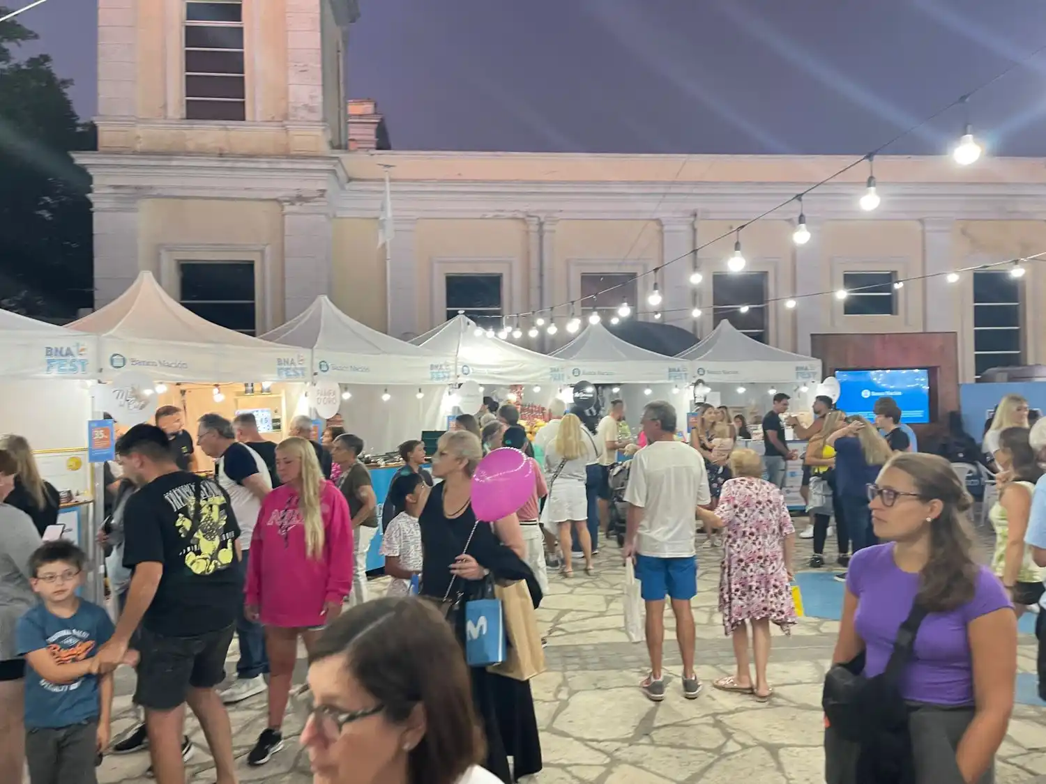 El BNA está de fiesta hoy y mañana en la Plaza del Agua.