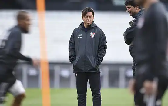 Gallardo prueba variantes,  pero iría con los mismos 11