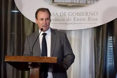 Bordet reiteró "voluntad de diálogo" y aseguró que el paro es "excesivo"