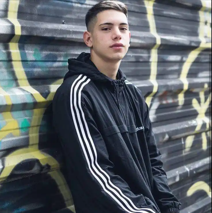 El artista  de freestyle "Ecko" denunció a la organización de un evento en Concordia