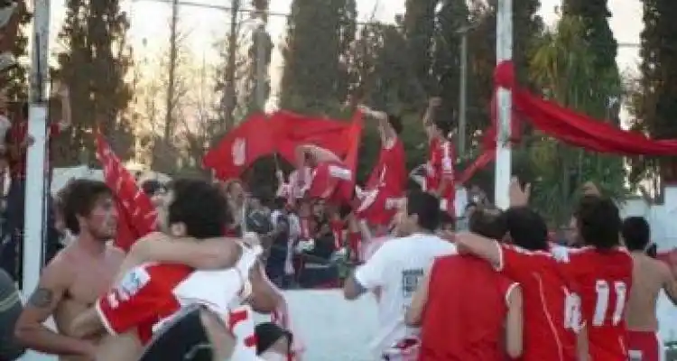 La fiesta se tiñó de Rojo