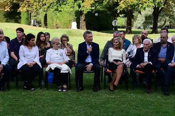 El Presidente pidió seguir “luchando por la soberanía de las Islas"