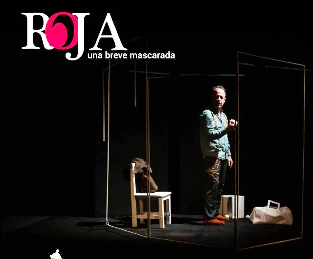 “Roja, una breve mascarada” en Pueblo Viejo
