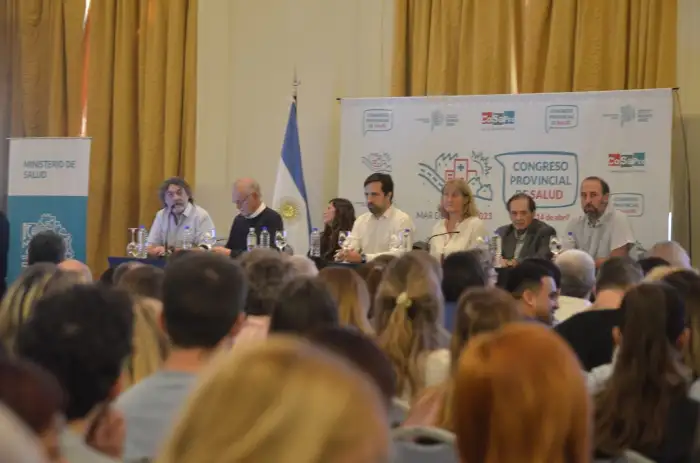 Kreplak abrió el Congreso.