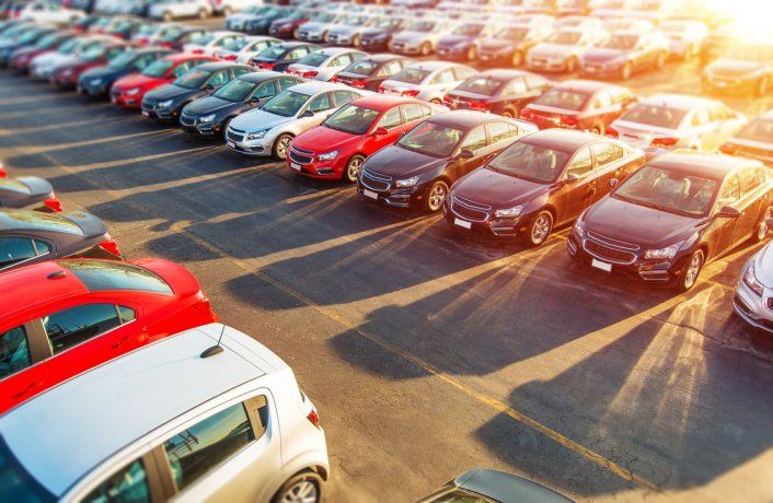 Concesionarias venden stock de 0 km con descuentos que llegan al 40%