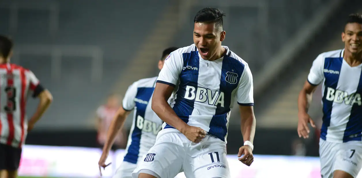 Talleres acentuó la  caída de Estudiantes