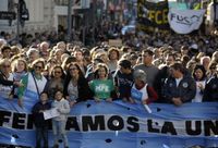 Miles de tandilenses se manifestaron en defensa de la educación pública
