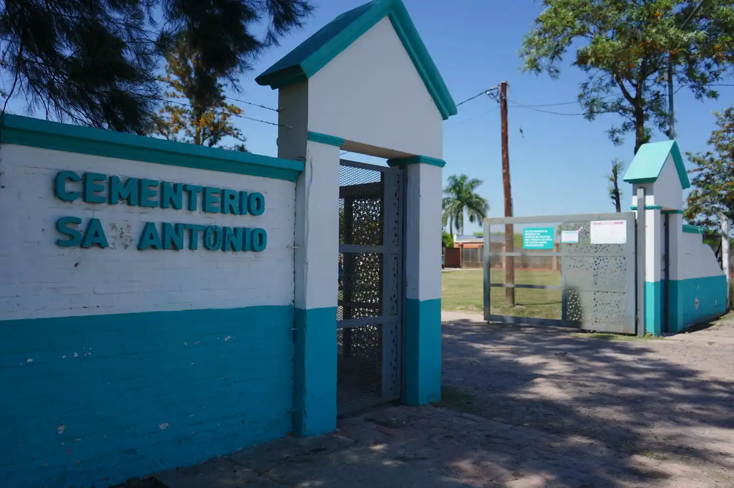 Día de la Madre: acondicionan cementerios municipales para recibir a los visitantes