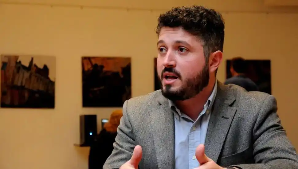 Pese a que hubo clases virtuales, el diputado Sergio Siciliano llamó a "recuperar el año perdido" en la Provincia