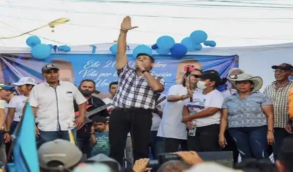 «¿SI QUIEREN LES PRESTAMOS NUESTRAS ACTAS?», Freddy Superlano convoca a los barineses a protestar contra el CNE