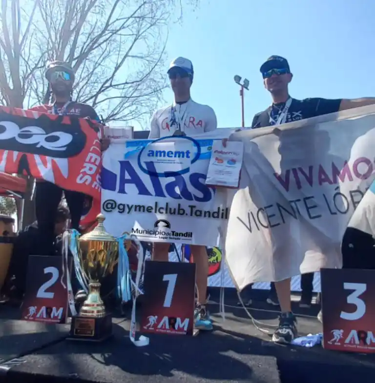 Sáenz en lo más alto del podio en Córdoba.