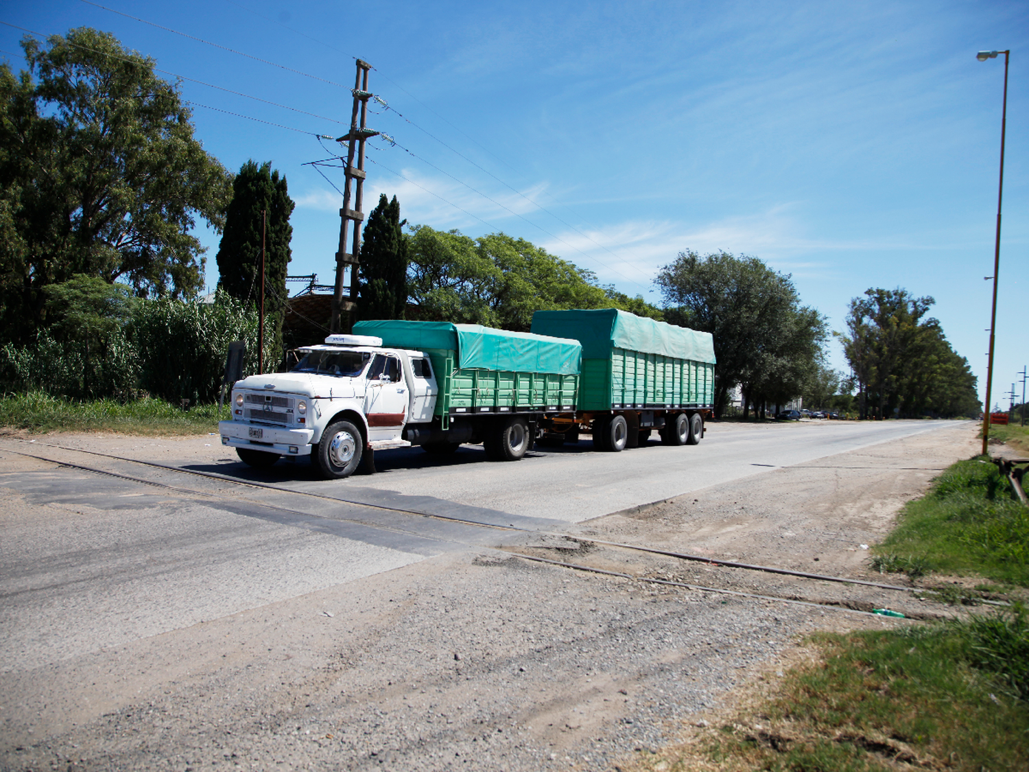Cesvi sugiere crear un centro de carga para sacar a los camiones de las calles