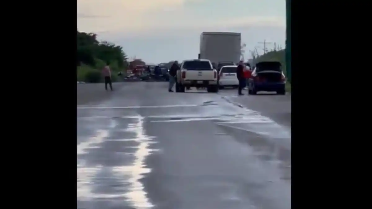 Bloquearon paso a María Corina Machado en intento de impedirle llegar a Valle de La Pascua