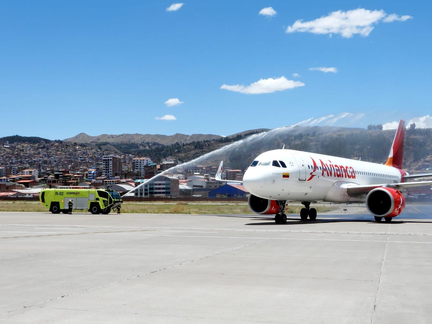 Avianca inauguró sus vuelos entre Bogotá, Cusco y La Paz