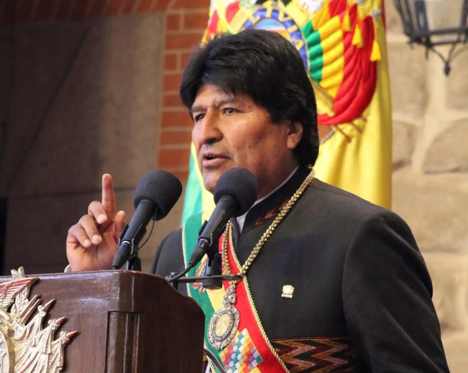 Morales promulgó una ley que establece elecciones primarias