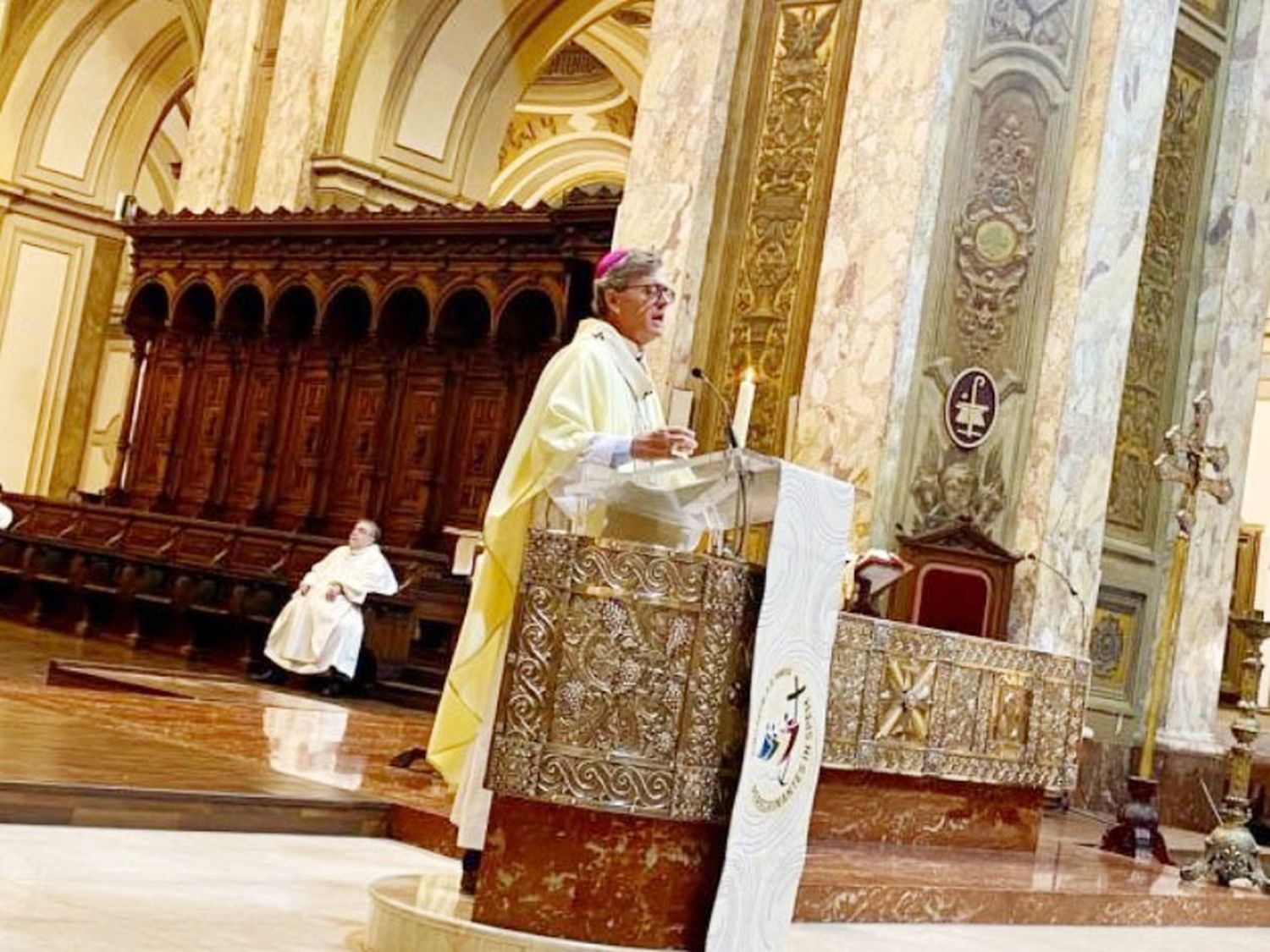 Monseñor García Cuerva: “Es revolucionario decir que creo en Dios, Padre, Hijo y Espíritu Santo”