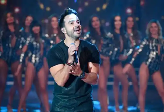 Al ritmo de "Despacito", Luis Fonsi cierra el festejo por el Bicentenario de Dolores