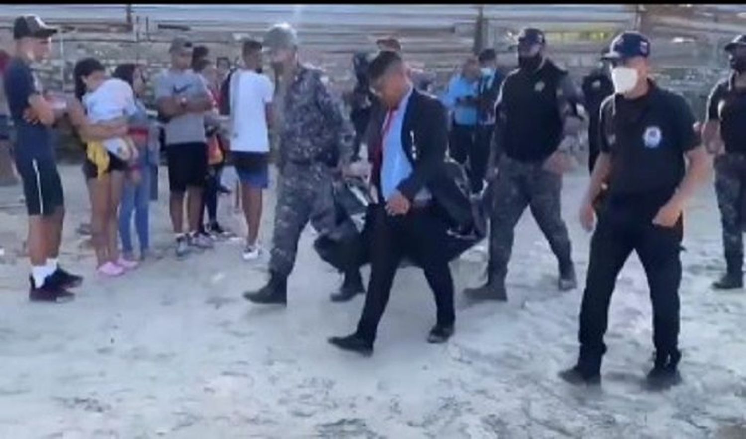 EN LO QUE VA DE FLEXIBILIZACIÓN AMPLIADA se han ahogado tres bañistas en La Guaira