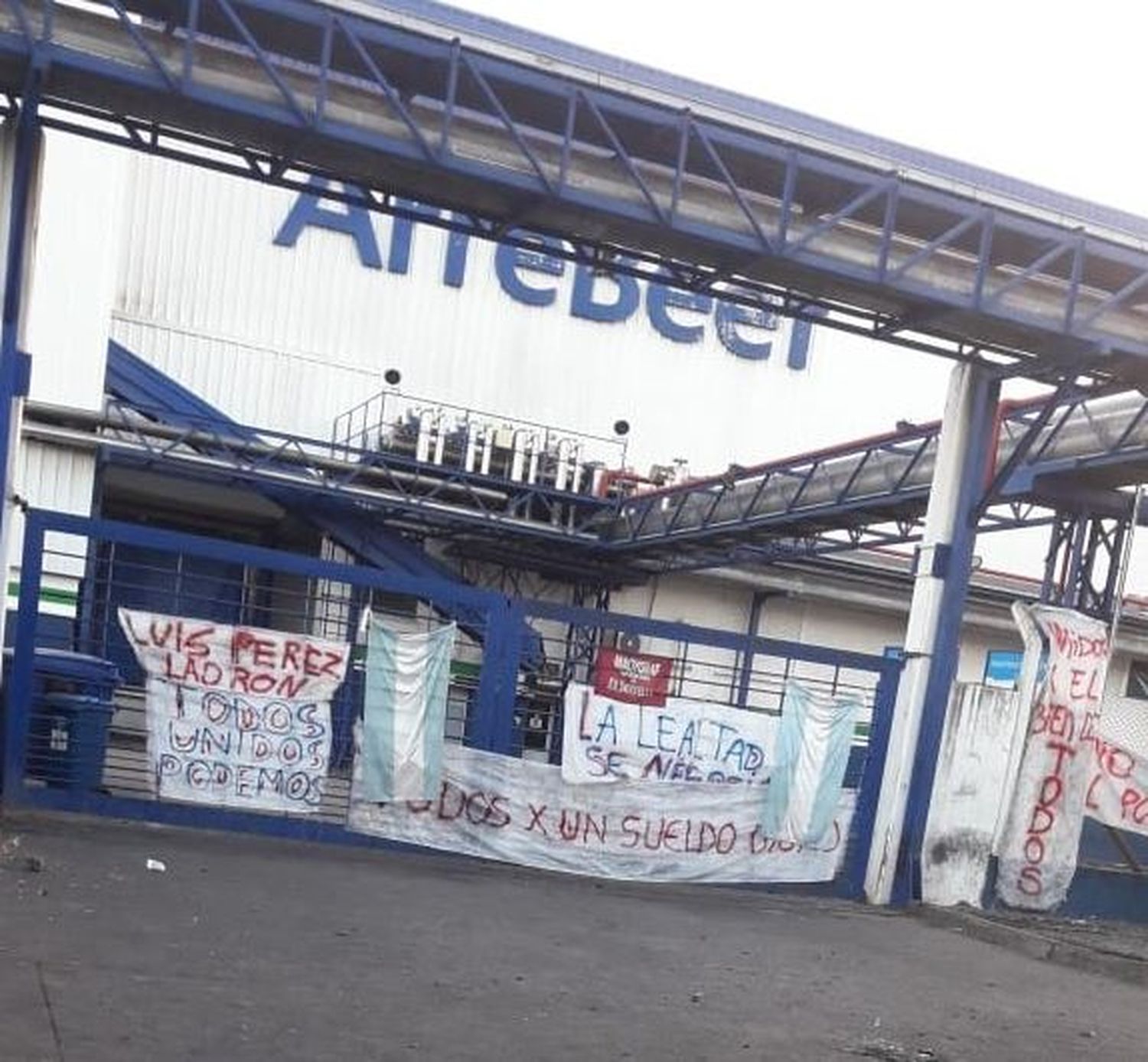 Arrebeef Ramallo: Se acordó la reapertura escalonada del frigorífico de Pérez Millán